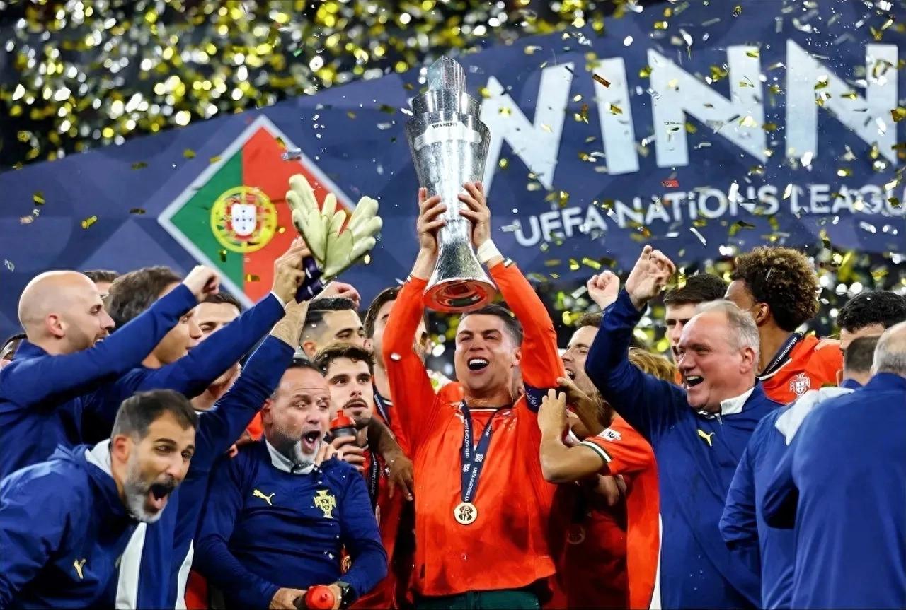 星空体育官网转会期广州队备战德国杯今晨罗马篮板制胜，连对手都承认：葡萄牙体育迎法国杯关键赛的简单介绍